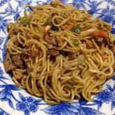 ピーマンがポイント！野菜たっぷりソース焼きそば