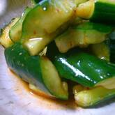 キュウリのラー油和え