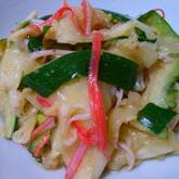 ズッキーニとカニカマのゴマ和え