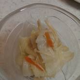 キャベツとエノキの酢の物