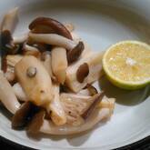 キノコの塩炒め