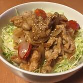 すぐできる！野菜たっぷり豚こまのショウガ焼き丼 by 松本 知恵さん