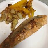 サーモンのハーブソテー