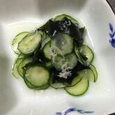 キュウリとワカメの酢の物