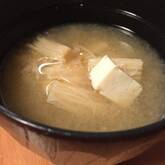 豆腐とエノキのみそ汁
