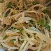 モヤシのサラダ