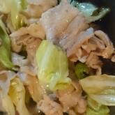 豚バラ肉と春キャベツの塩蒸し