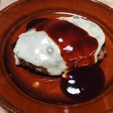 簡単おいしい基本のハンバーグ 家庭的な味わい by杉本 亜希子さん