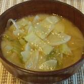 大根と白菜の合わせみそ汁