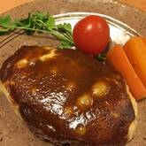 キノコ入りハンバーグ