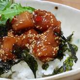 イカとマグロのコチュジャン和え