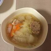 鶏団子と白菜の中華スープ