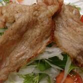 カリカリ豚と水菜のサラダ仕立て