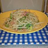 モヤシとベーコンのみそ炒め