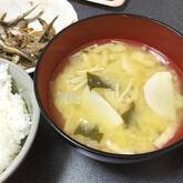 里芋のみそ汁