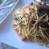 簡単！カリカリベーコンと大葉の和風パスタ by  中島 和代さん／杉本 亜希子さん