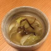 キクラゲとレタスのスープ
