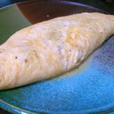 ニンニクがアクセント！納豆チーズオムレツ