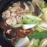 ユズコショウ風味の鶏つくね鍋