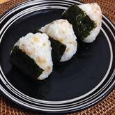 天かすのおにぎり