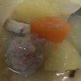 コロコロ肉団子シチュー