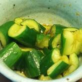 キュウリのラー油和え