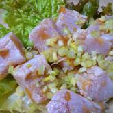 ゆでマグロのたっぷり香味ダレ