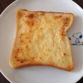 チーズバタートースト