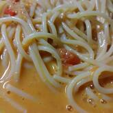 トマトソースでクリームパスタ