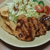 豚ヒレ肉のチーズ風味ソースカツ