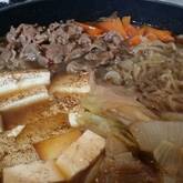 たっぷり野菜と一緒に！味しみ肉豆腐