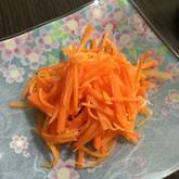 ニンジンのハーブサラダ