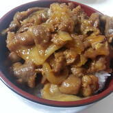 がっつり食べたい！ビリ辛みそ豚丼 by 保田 美幸さん