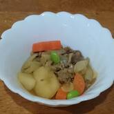 カレー風味の肉ジャガ