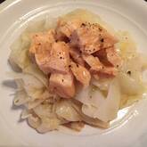 鮭とキャベツの酒蒸