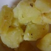 ジャガイモの塩バターのせ