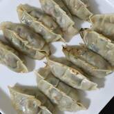 野菜たっぷり春キャベツの手作り焼き餃子