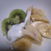バナナとキウイのヨーグルト