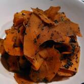 ヒラヒラニンジンの甘辛煮