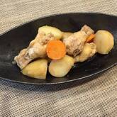 簡単人気！じゃがいもと手羽元の煮物