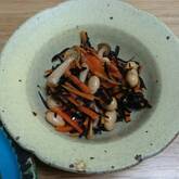 大豆とひじきの煮物