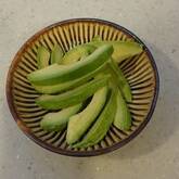 ごま油と塩だけ！無限に食べられるアボカドのお刺身