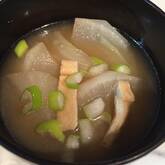 カブと油揚げのみそ汁