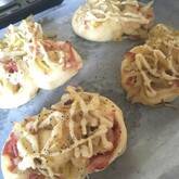 炒め玉ネギとベーコンのパン