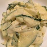 簡単お手軽！キュウリと卵のサラダ