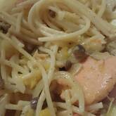 サーモンクリームパスタ