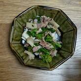 子どもも喜ぶ！菜の花とベーコンのニンニク炒め