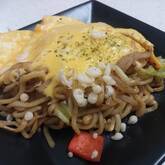 卵のせ焼きそば