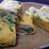 たっぷりニラ入り卵焼き