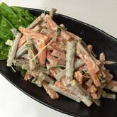 定番のお惣菜！シャキシャキゆでゴボウのサラダ